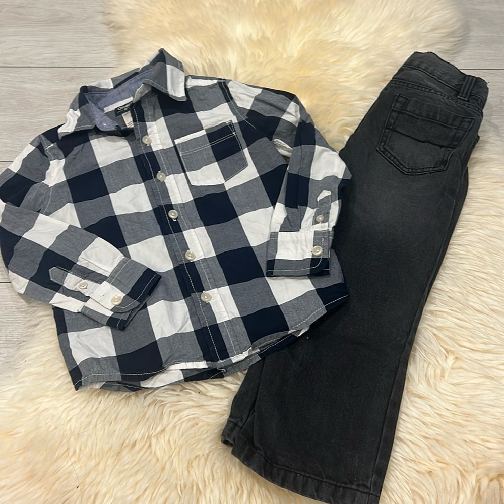 OshKosh Black White Long-Sleeve Button Down Shirt & Gray/Black Straight Jeans 4T